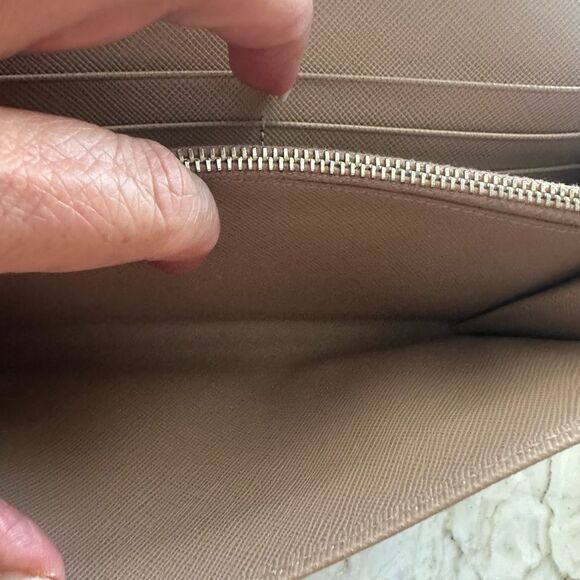 Prada Bi-Color Metal Saffiano Continental long leather Wallet - Picture 10 of 17